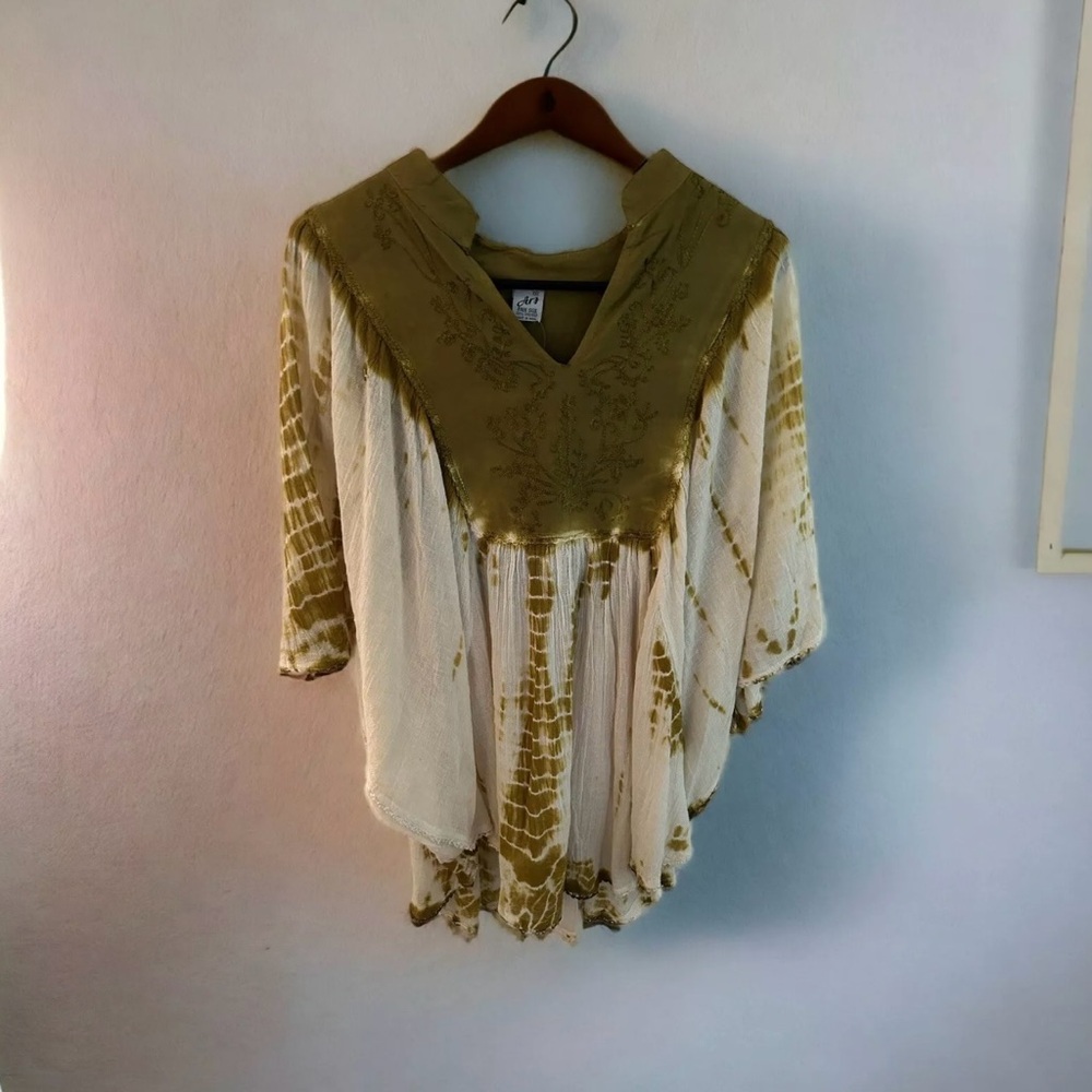 NWT Women’s Green & Ivory Tie Dye BOHO Blouse One Size